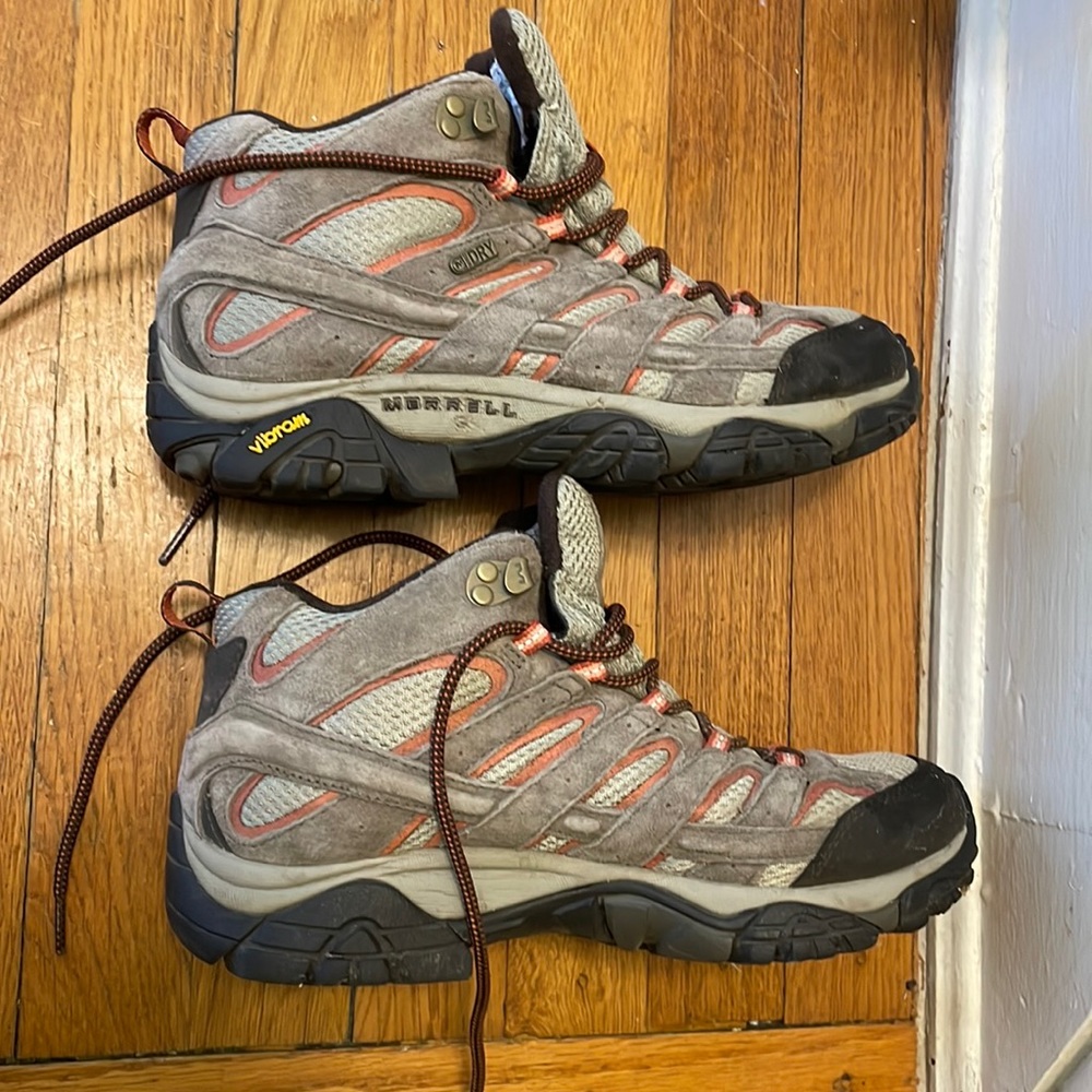 Merrill Vibram Hiking Boots